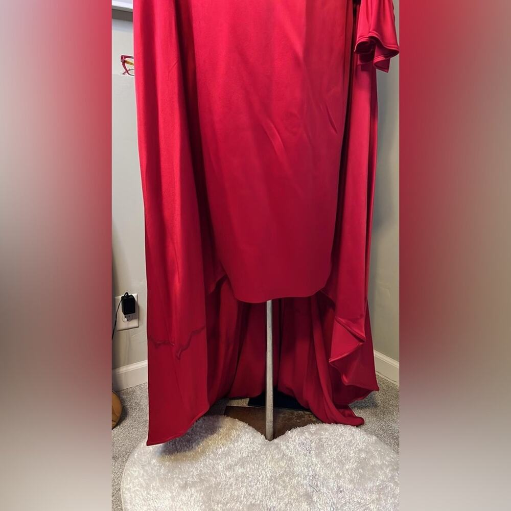 Carolina Herrera Red Dress - Long Sleeve Off Shoulder - Picture 15 of 15